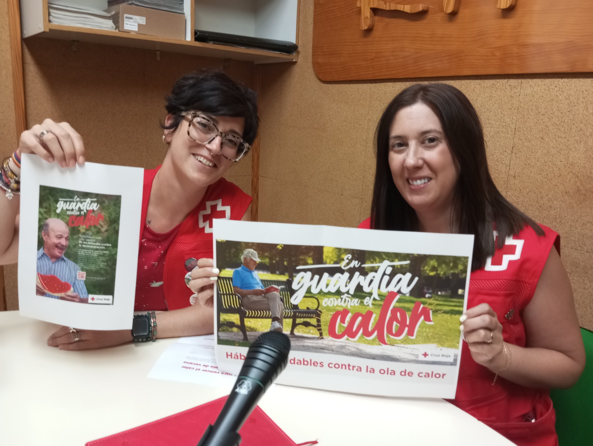 Maria Espejo y Laura Lopez en los estudios de RTM